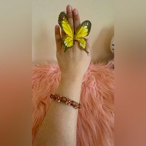 🤩Handmade Beautiful Bracelet Good For Gifts 🥰okay check the picture and video